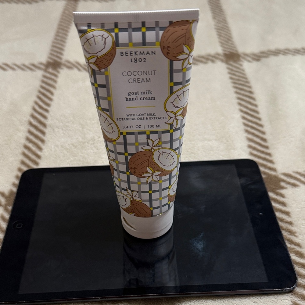 NWT Beekman 1802 Coconut Cream Hand Cream - White and Brown Design New & Sealed